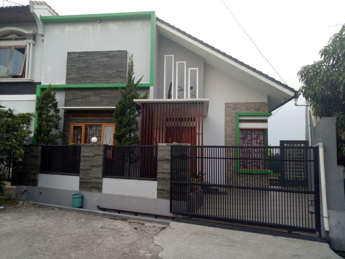 Homestay Syariah Cileunyi, Bandung Timur Zewnętrze zdjęcie